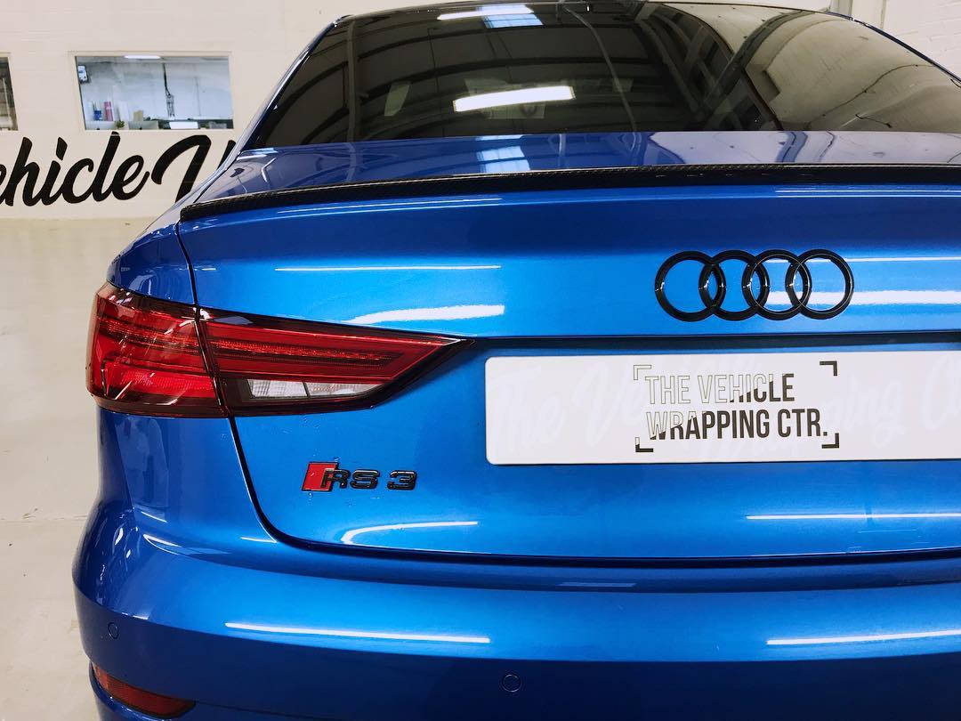 VWCLeeds's tweet photo. Continued... Blackout transformation for this Audi RS3
β’
What do you all think?
Blackout transformation for this Audi RS3 π§
β’
#audi #audirs3 #wrappedcars #wrapped #wrapnotpaint #paintisdead #itsawrap #blackpack #carbonfibrewrap #wrappermapper #wrapfolio #wrapbooth https://t.co/8Xjm2Qf4HJ