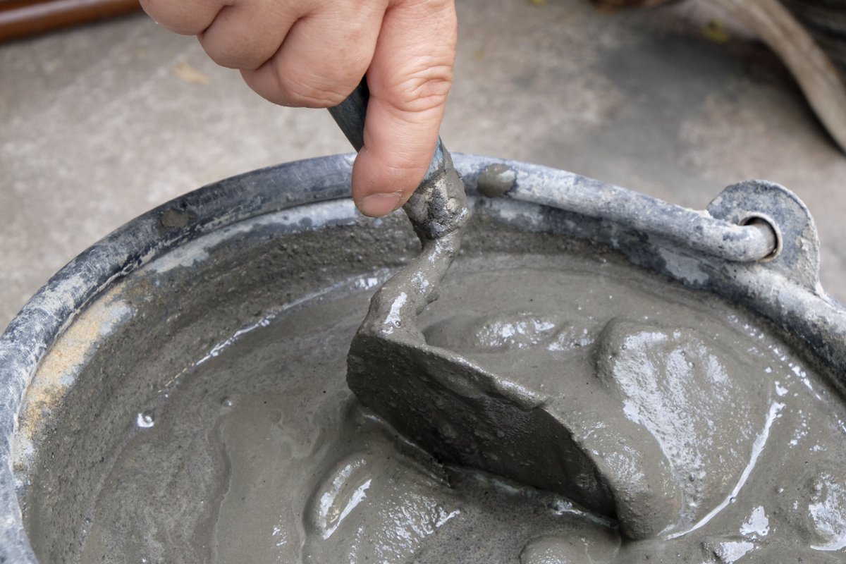NCoConcrete's tweet photo. "Although "concrete" and "cement" are used interchangeably by many do-it-yourselfers, there is, in fact, a difference between concrete and cement ("mortar" is part of the "mix," too). Essentially, it is concrete that is the actual building material." https://t.co/1aSUhIf2jk