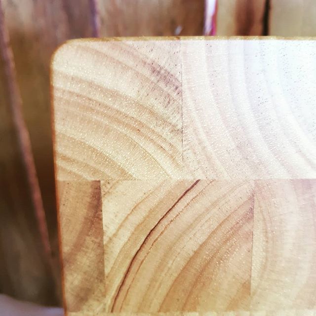 WoodStyleSA's tweet photo. For the love of wood. It's all about loving the feel, the smell and unearthing the beauty of what lies within that chunk of raw potential.
#lovewood #woodworker #woodworkersofig #presentationboards #cuttingboard #balancingboards #supportsmallbusiness #… https://t.co/67LrNNsQC7 https://t.co/5Hw4XODtpc
