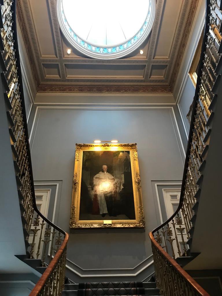 LegalWomenNL's tweet photo. Geweldige presentaties van Head of privacy @Chanel en head of Legal affairs @Uber in Signet Library Edinburgh bij Firstladies Trip met #avdr @AVDRnl #MagnaCharta https://t.co/vARVydwj8W