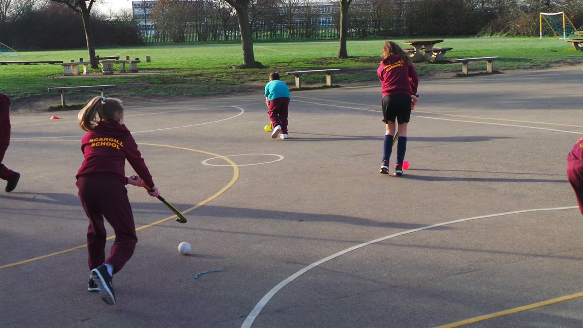 ScargillJunior's tweet photo. Great dribbling #skills @ScargillJunior @hornchacademy 

Thanks @MattMalby @GBHockey @EnglandHockey https://t.co/l3V6fZCF6R