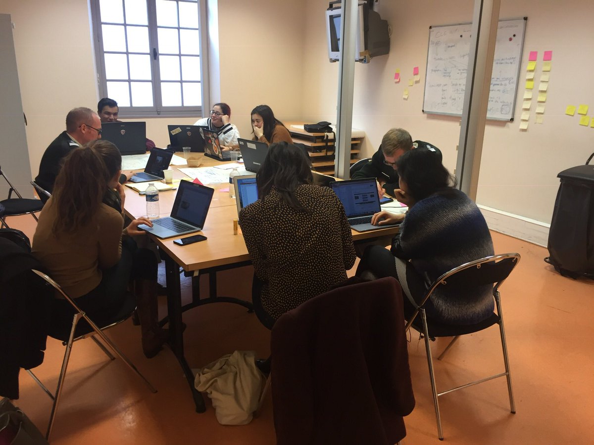 École de Guerre tweet media