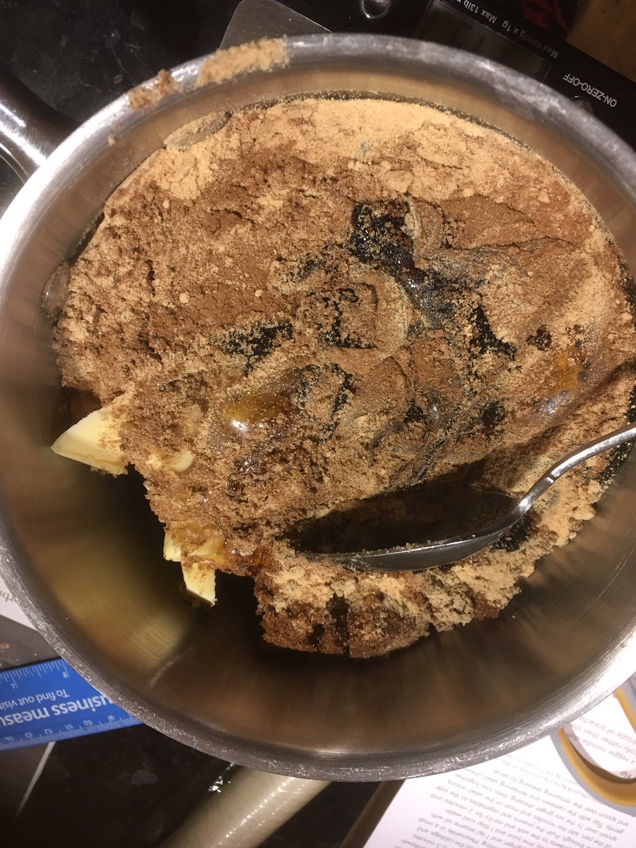 paulinedaniels's tweet image. Made this Ginger cake... late last night.. #foodie #gingercake