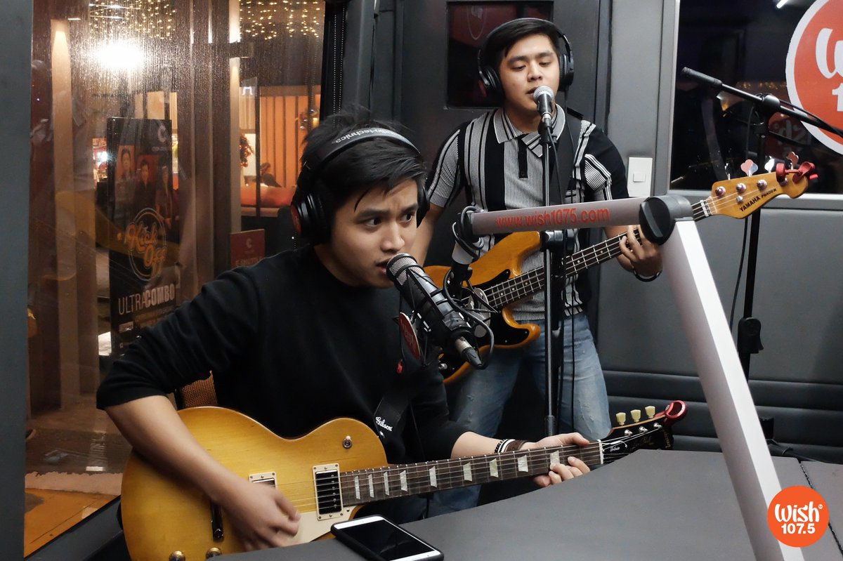 wish1075's tweet photo. Up-and-coming pop-rock act @sonsofnoamusic capped off the night with their feel-good originals "Lonely" and "Hide&Seek" aboard the Wish Bus!
The indie band is composed of Abadicio brothers namely, Andrei, Nicos, Eric, and Nicodemus. https://t.co/XHmKE4ZqOa