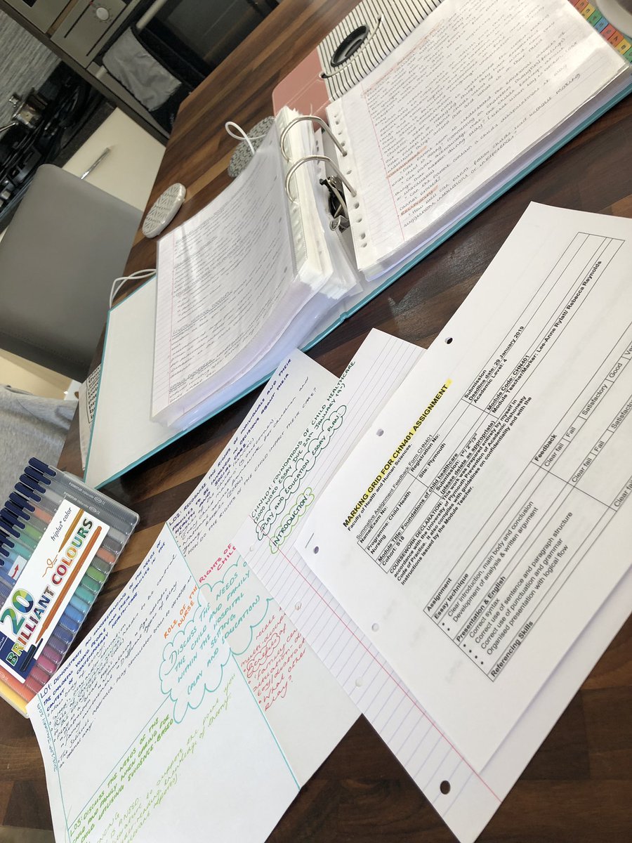 PUNC_El_RN's tweet photo. Essay planning is just as importing as essay writing in my opinion π€π #punc18 #CHN401 https://t.co/XNYZmuFClP