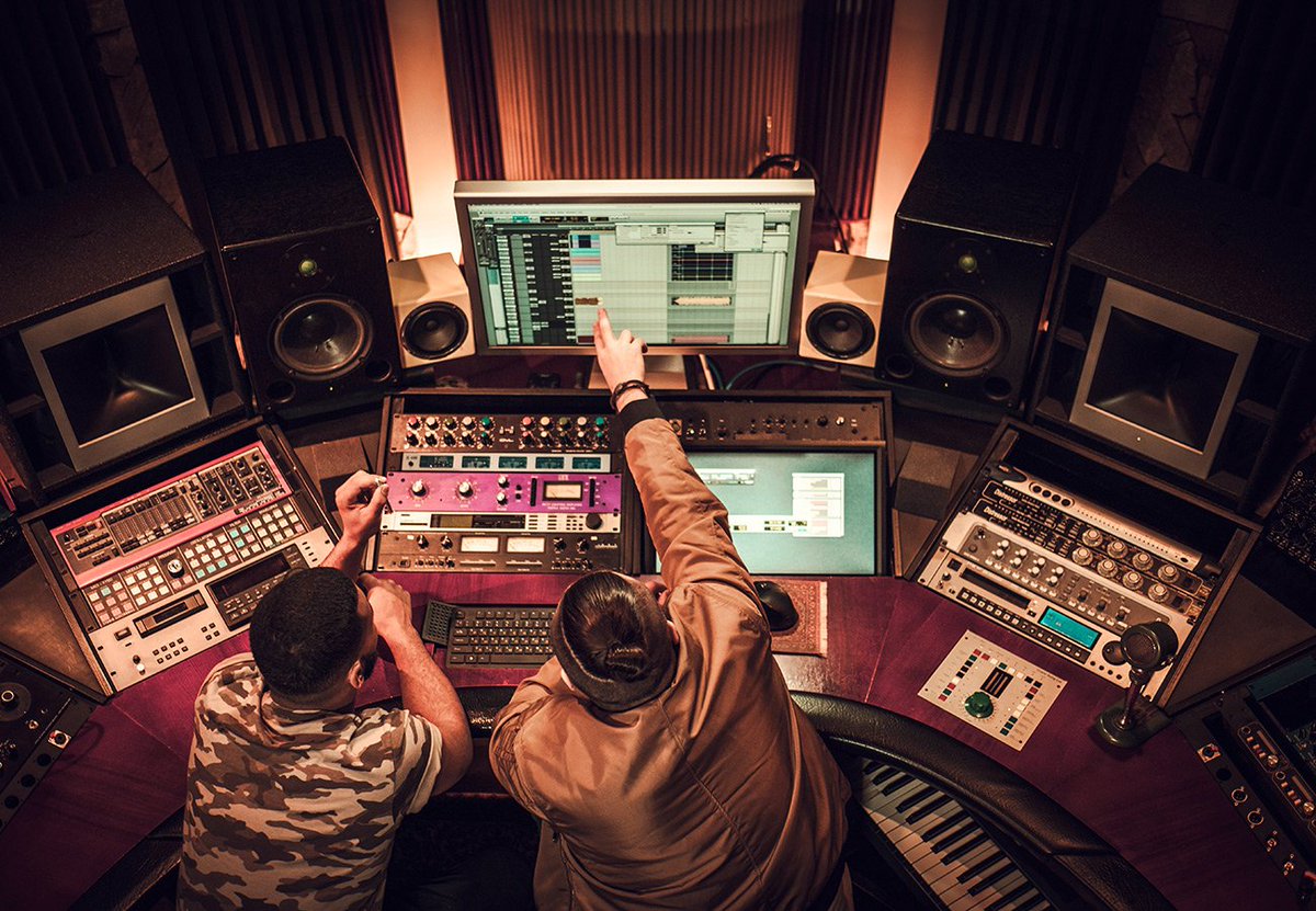 Technique Music Academy (@techniquema) on Twitter photo With A-list instructors including <a href="/basslinesmith/">Bassline Smith</a>, <a href="/Drumsound/">Drumsound ❤️</a>, and <a href="/youngmanmusic/">Youngman</a>, the Technique Music Academy is ready to guide the next steps in your musical journey.
Have a look at the courses on offer and see which one's right for you...
techniquemusicacademy.co.uk With A-list instructors including <a href="/basslinesmith/">Bassline Smith</a>, <a href="/Drumsound/">Drumsound ❤️</a>, and <a href="/youngmanmusic/">Youngman</a>, the Technique Music Academy is ready to guide the next steps in your musical journey.
Have a look at the courses on offer and see which one's right for you...
techniquemusicacademy.co.uk