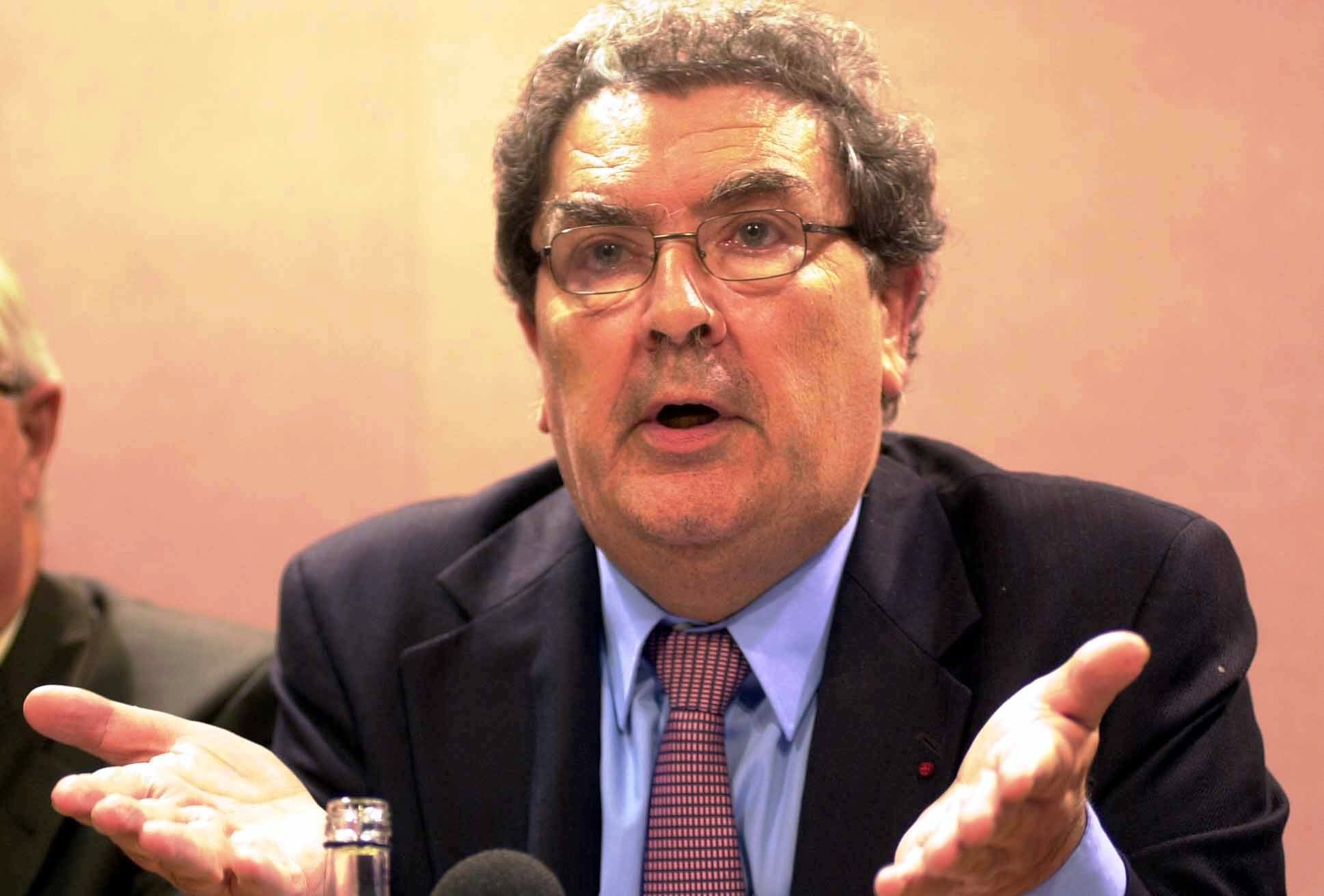 Happy birthday to one of Derry\s finest and greatest, John Hume, who celebrates turning 82 today. 