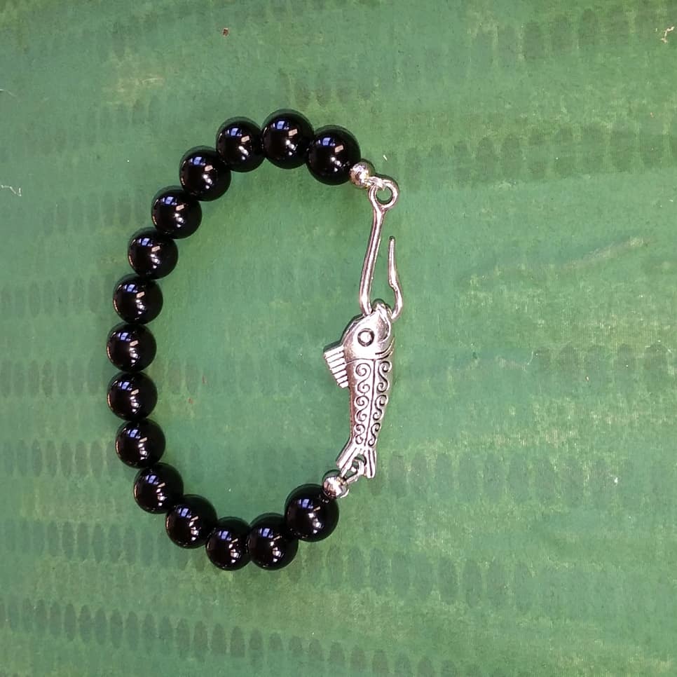 DeniseDavis60's tweet image. Black onyx and Tigereye bracelets available on my fb page. #NativeFusion 
Getting ready to start my new beading projects. All looms are cleared.  All unclaimed special orders have been sold and any incomplete projects due to lack of info have been taken apart.  Onward and upward.