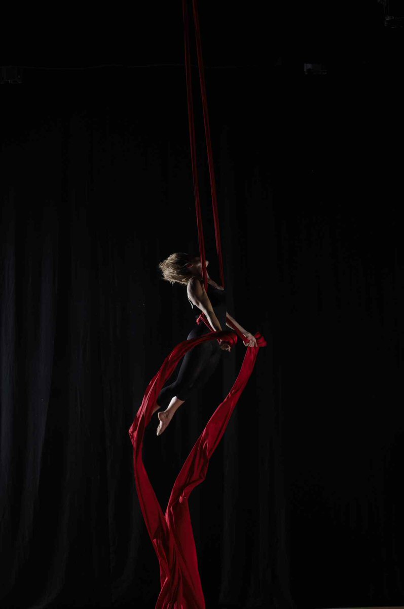 aodtheatre's tweet photo. Who's going to the #DissectingAerial symposium this weekend?! We look forward to an exciting event full of all things #aerial and rope! @PointEastleigh @GravityLevity
https://t.co/AfES6pC3w2
#aerialsilks #aerialrope #aerialdance #aerialtheatre #aerialarts #shibari https://t.co/rD6MTnyKRY