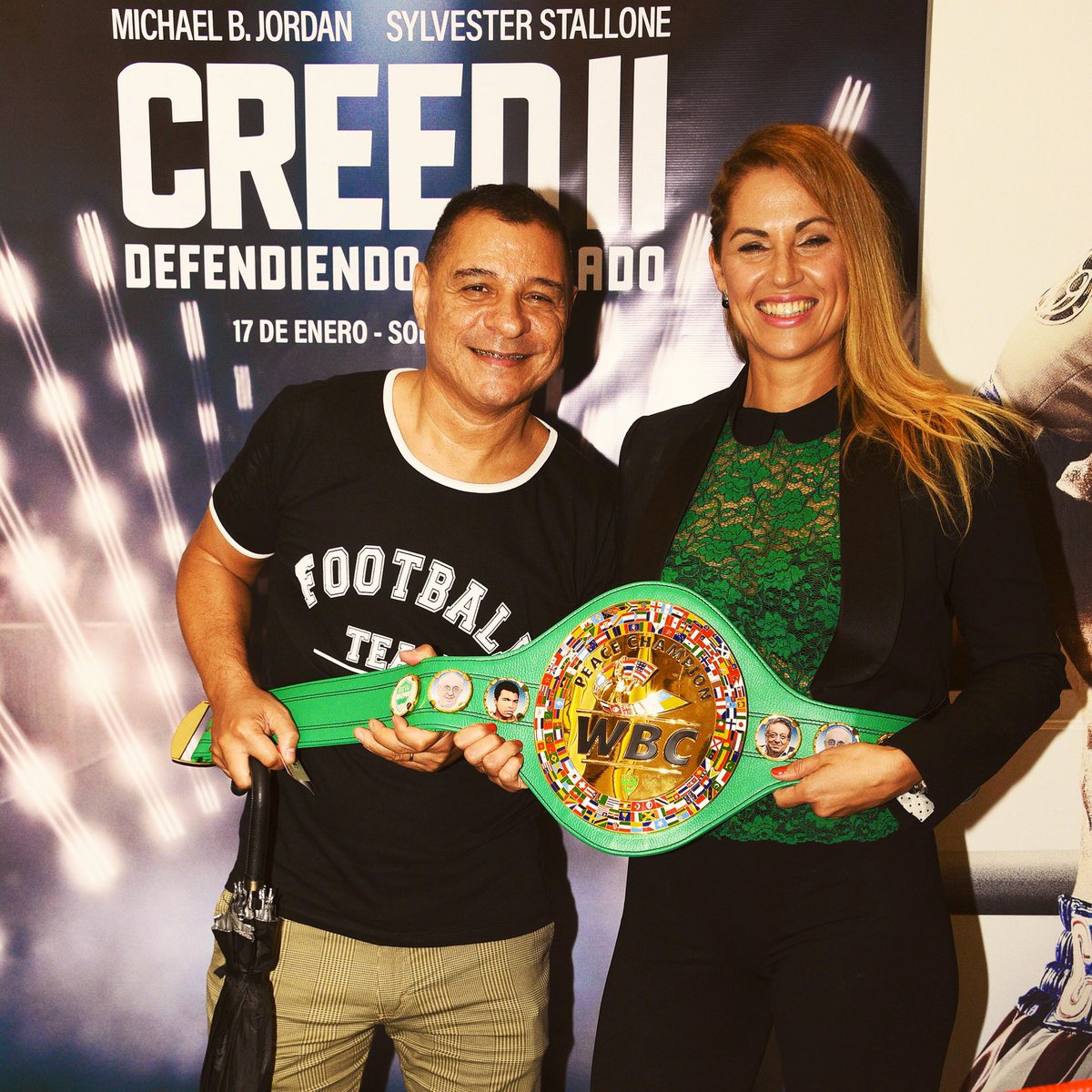 WBCBoxingAR's tweet photo. Exclusivos de Boxeo 🥊🔰😉 presentes en el Avant Premiere de @creedmovie Organizado por @WarnerBrosAr #CherquisBialo #Principi #Irusta #Nigrelli #Ragazza https://t.co/n1c8gsuFyR
