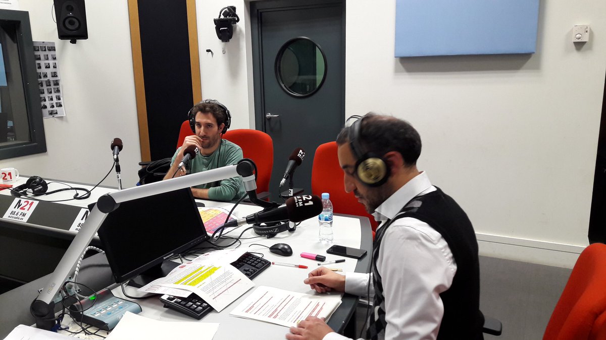 M21madrid's tweet photo. En #MadridConLos5Sentidos hemos estado entrevistando a #DanielBroncano del ciclo #Duologos de @CondeDuqueMAD. https://t.co/WnJs0gZ1nX