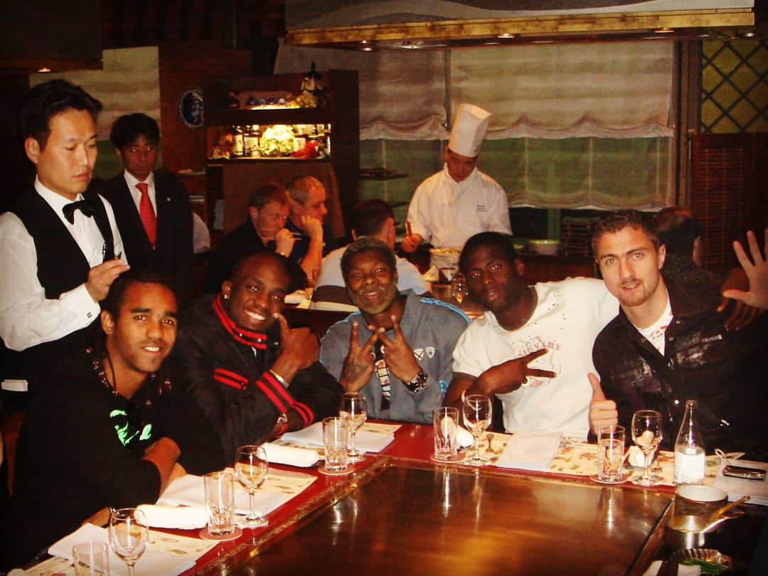 luchogarcia14's tweet photo. Yesterday i did a #TBT on instagram but some of you couldn't see it so here's the pics of the Lads back in 2005 in Japan. Priceless Moments !! https://t.co/ePHGCriTph
