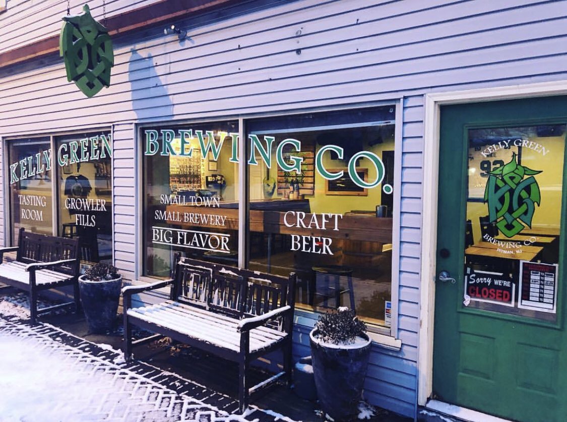 Our Our cozy little tap room opens at 3 today and we have 9 beers to start the weekend. Come in for a crowler or a bottle 🍾 to go! 
#drinklocal 
#supportlocalbeer 
#njcb
#sourbeer