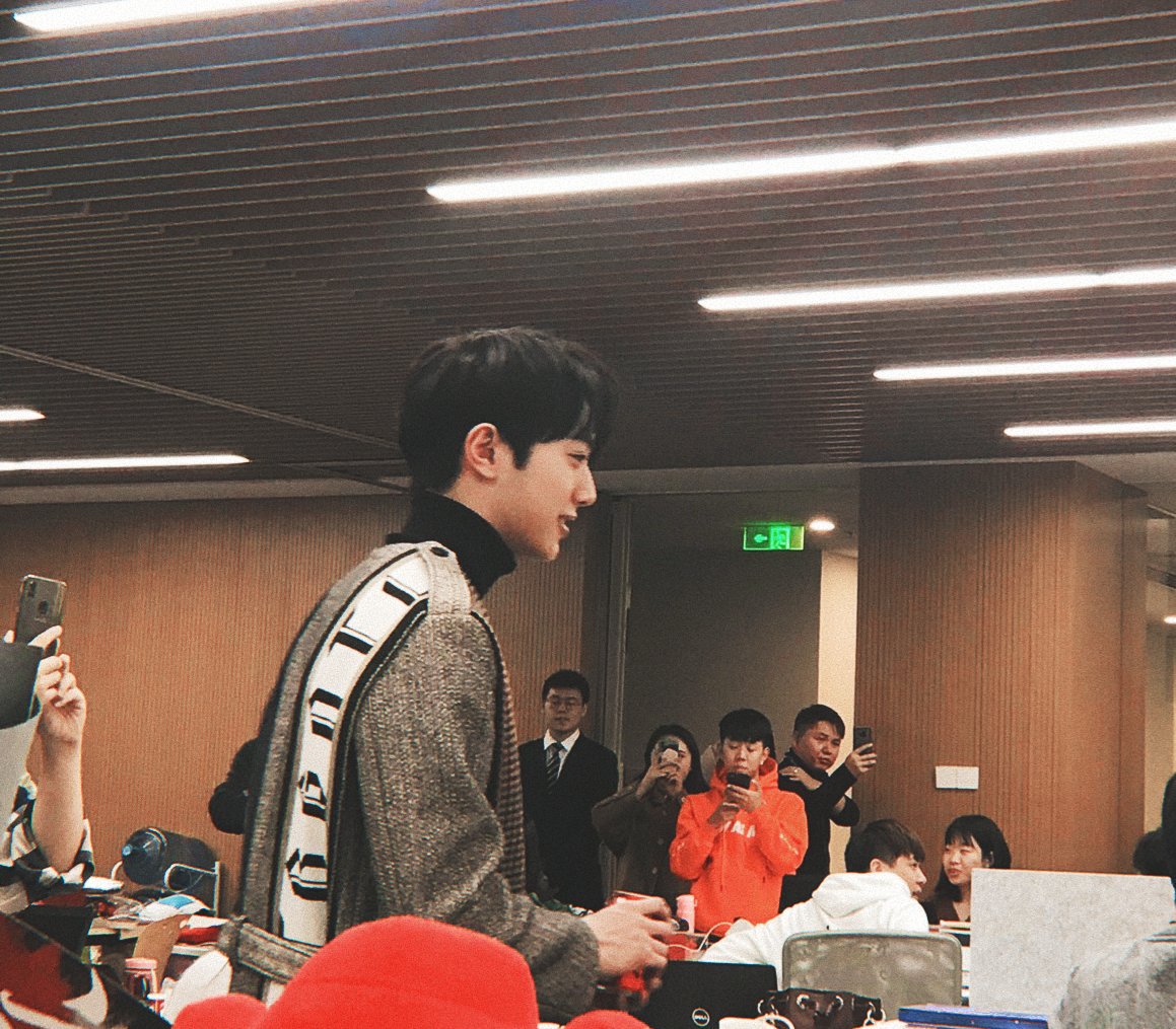 LAILIN__'s tweet photo. My boy ❤👱
#laikuanlin #WANNAONE
#라이관린 #赖冠霖 #워너원 https://t.co/JlMBsnrtGC