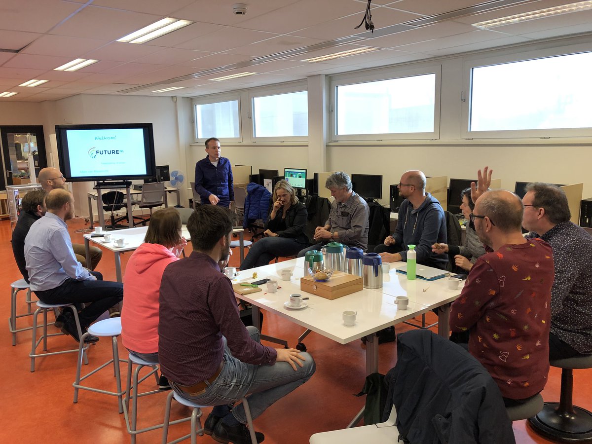 PABO expert meeting digitale geletterdheid door @vanmaastricht in het ontdeklab van @MarnixAcademie #allekinderendigitaalvaardig