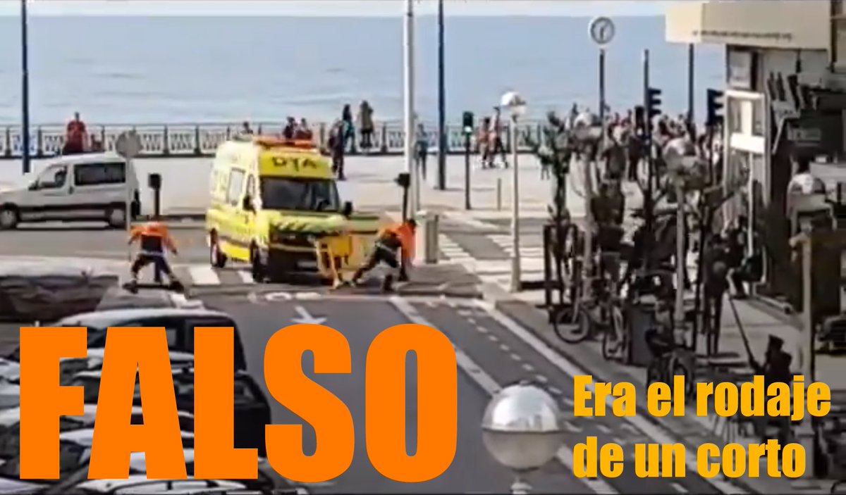 Gure anbulantzia batek Itxuraz bi lagun harrapatzen dituen bideoa bueltan da. FALTSUA DA. Grabaketa zen, espezialistekin.

Vuelve el vídeo en el que dos personas son aparentemente arrolladas por una de nuestras ambulancias. ES FALSO. Era un rodaje, con especialistas. #StopBulos