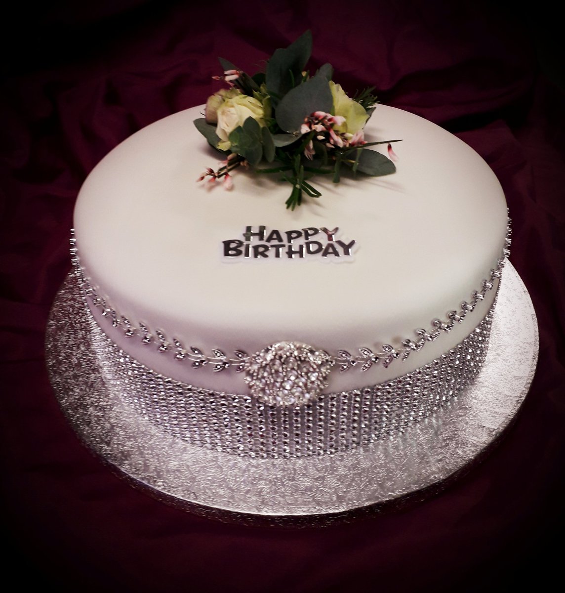 Wedding or Birthday cake ???