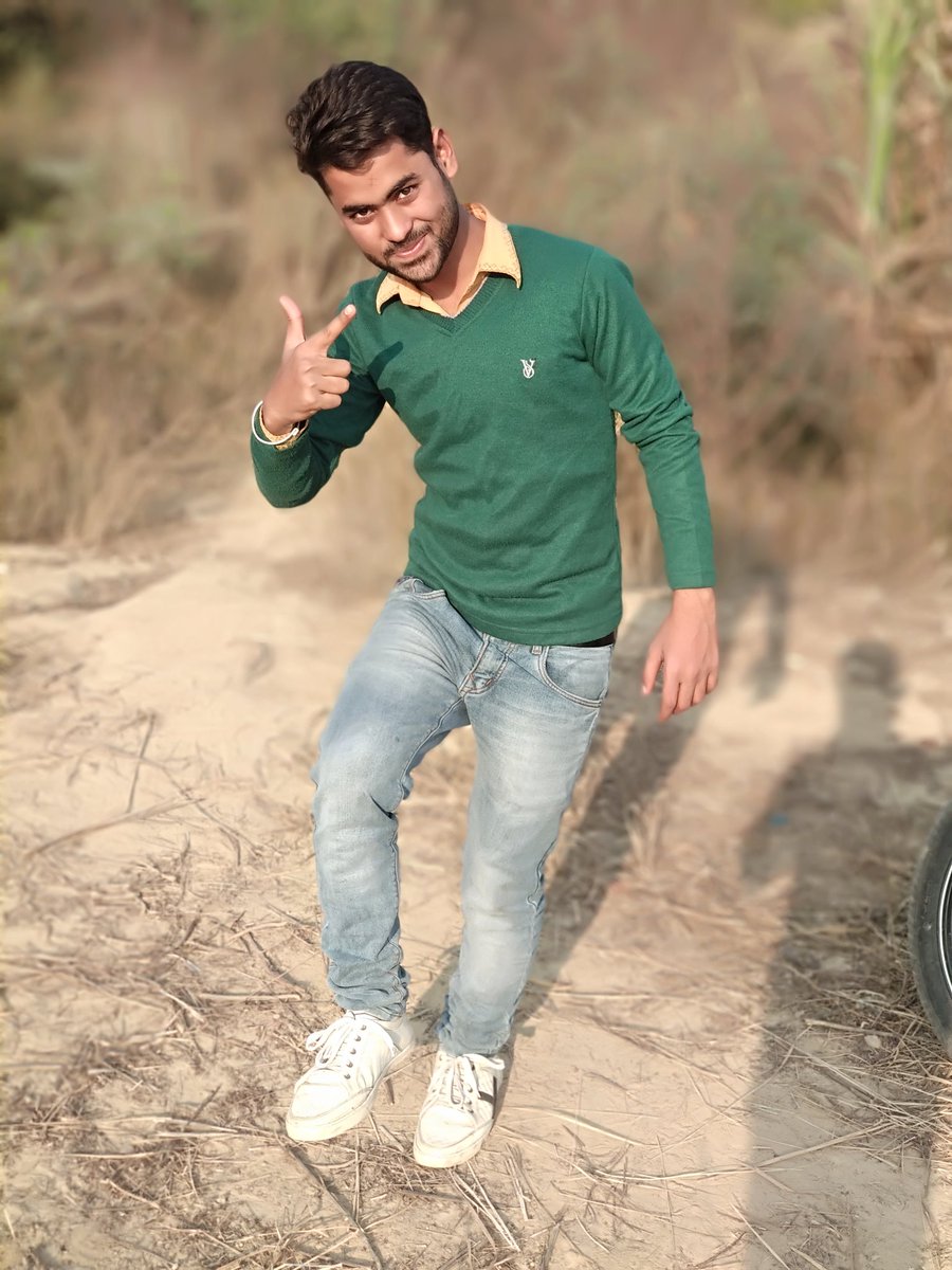 Itz_shehzaade's tweet photo. CoKa ❤❤❤😎😎😎 https://t.co/s4OiDHTxmA