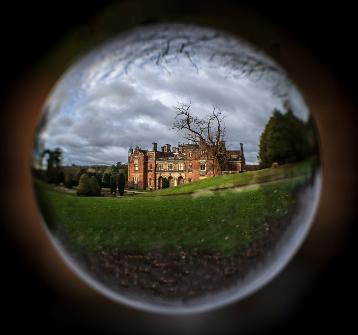 Standing center stage, enhancing the landscape.
-
https://jakehall.photography/
#photography #designer #photographer #lovekeele