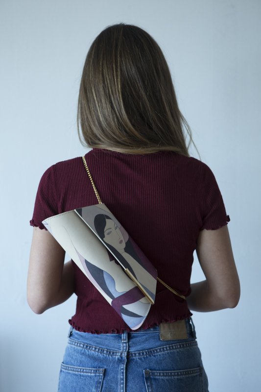 onesixonebag's tweet photo. A city: London. โ๏ธ https://t.co/lDIGCPmQzR
A song this week: "It's Friday I'm in love" (The Cure, 1992). ๐ต
A perfect handbag for today: Gea. ๐ธ
https://t.co/gDeW5CheSb #OnesixoneRecommends #Onesixonebag #LuxuryHandbags #GeaYouth https://t.co/wxPEBFQsKJ