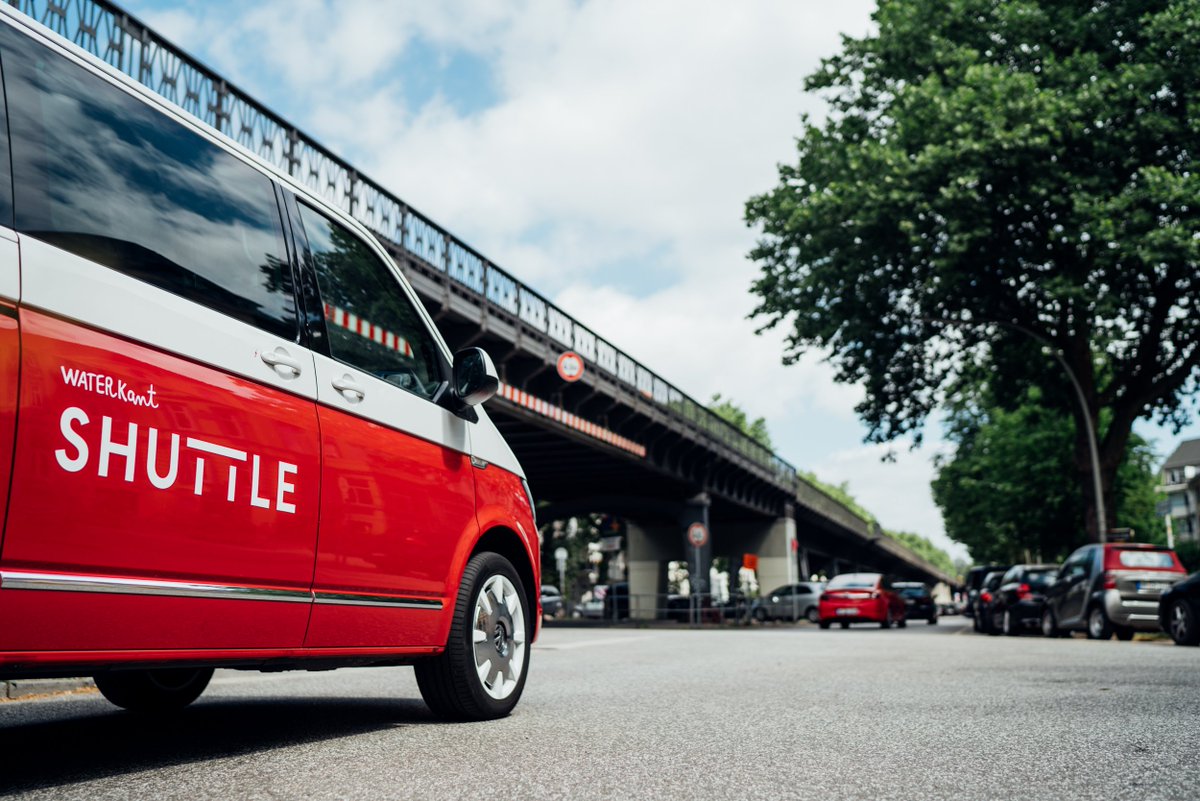 Viel geplant im neuen Jahr? Waterkant Shuttle ist die flexible Transportlösung, egal zu welchem Event es geht.
_______________
#waterkantshuttle #hamburgechtbewegen #shuttle #waterkant #newworkspace #mobilität #hamburg #hh #volkswagen#vwt6 #caravelle