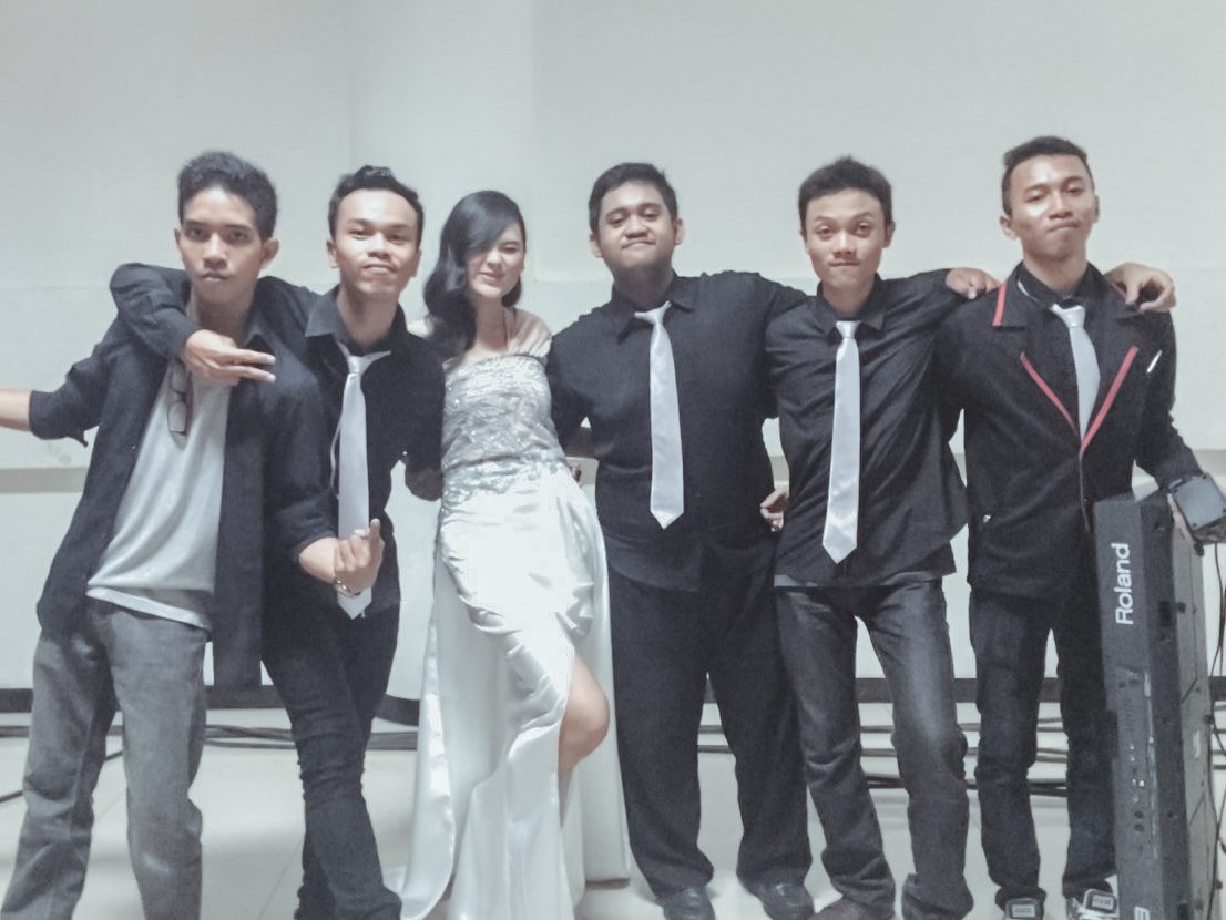 conqhueror's tweet photo. masa muda #nvsc2016
masa tuwek #nvsc2018 https://t.co/QYeKgpyFLi