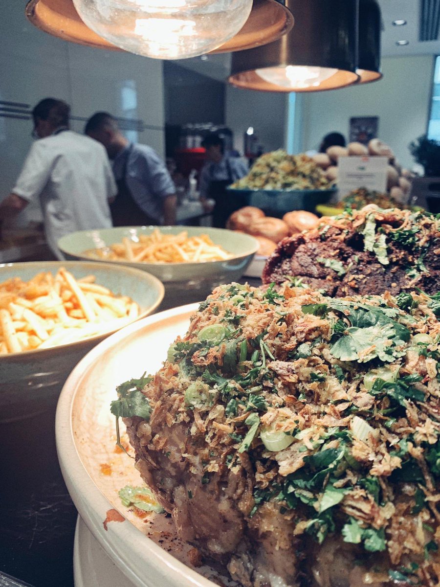 cbar_smc's tweet photo. #smokeandcoal #kingarthurbeef #coffeeroastedturkey #bestsalad #protein #lookatthat #foodies #foodiesofinstagram #foodlovers #greatfood #healthysalad #londonfood #roast 
@cbar_smc @vacherin.london https://t.co/YsIrv641jk