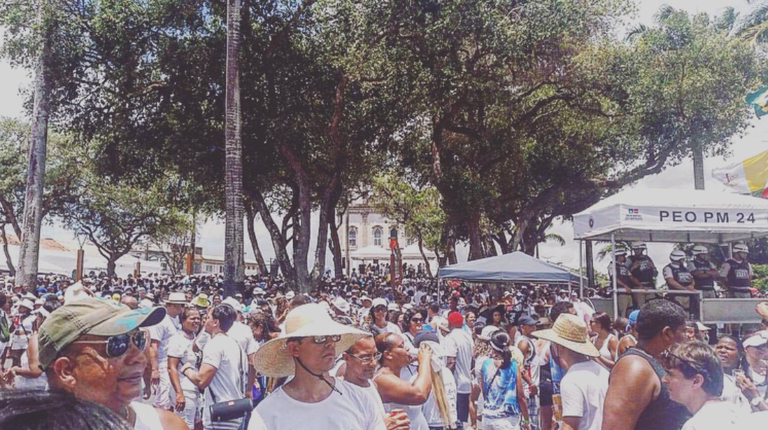 SamWardHardyMu1's tweet photo. Bomfim, a massive event filled with music and parties that brought everyone together despite the divides in religion, politics and race. Plus loads of fun. https://t.co/4Y4TL1a2pO