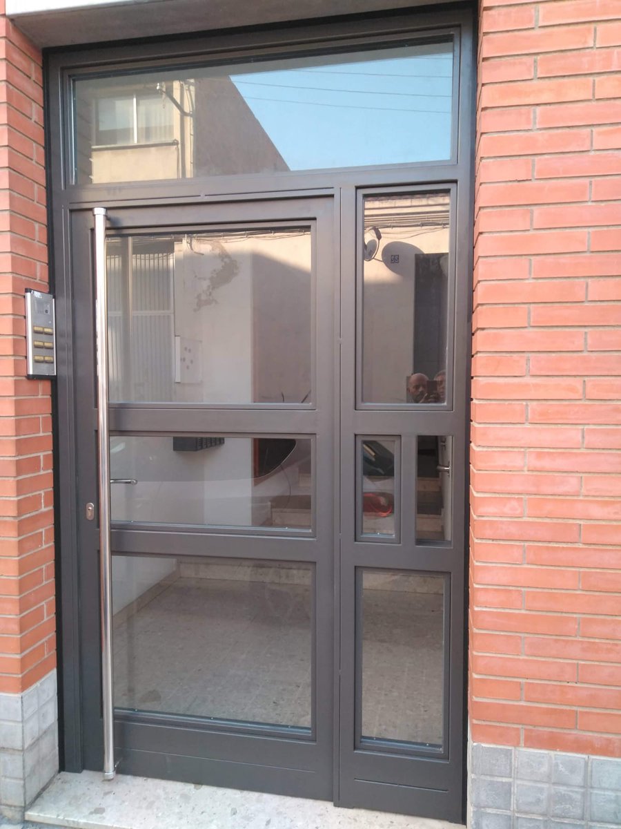 SenseLimit_Team's tweet photo. Os presentamos un nuevo patrocinador que nos ha ayudado muchísimo en la elaboración de piezas y estructuras metálicas! ⚙️
 
Felipe repara, mantiene y construye todo tipo de puertas metálicas automatizadas o no, también fábrica distintos tipos de cercados metálicos.🔑⚒️ https://t.co/hGJFGv2icb