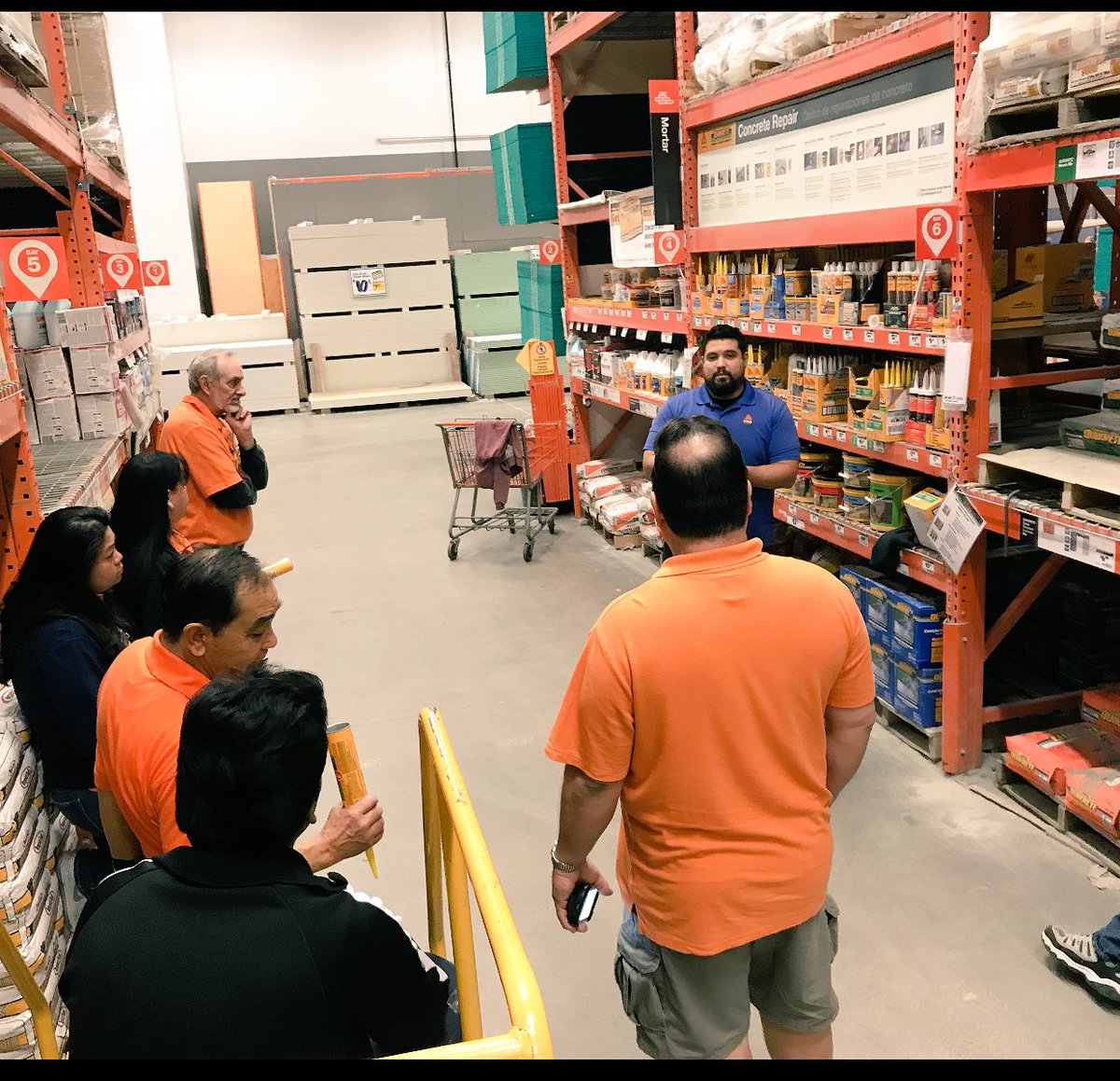 DCarlitozzz13's tweet photo. Thank you Met Team from Home Depot 3305 Centennial Parkway Store for participating in the Sika Service PK.  #ProSelectSika @NikkiJ6875 https://t.co/EnCxiBzTFp