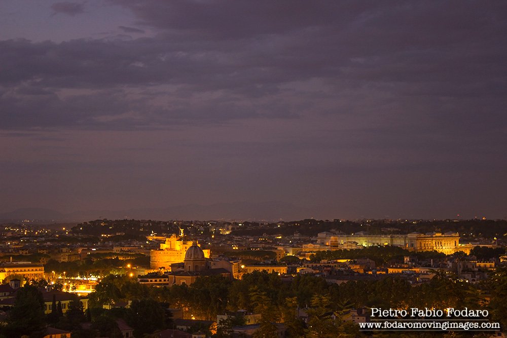 #Rome: view from #Gianicolo #photo #photography #FodaroMovingImages #Roma #Italia #Italy #night #evening #longexpoelite #amazingphotohunter #waycoolshots #mostdeserving #splendid_earth #worldbestgram #slowshutter #ourplanetdaily #natgeolandscape #amazing_longexpo #epic_captures