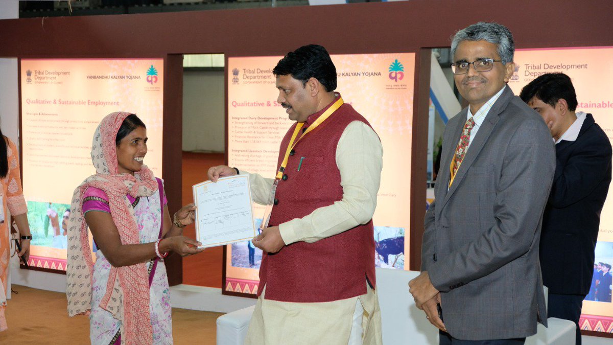 Guj Tribal Dept. tweet media