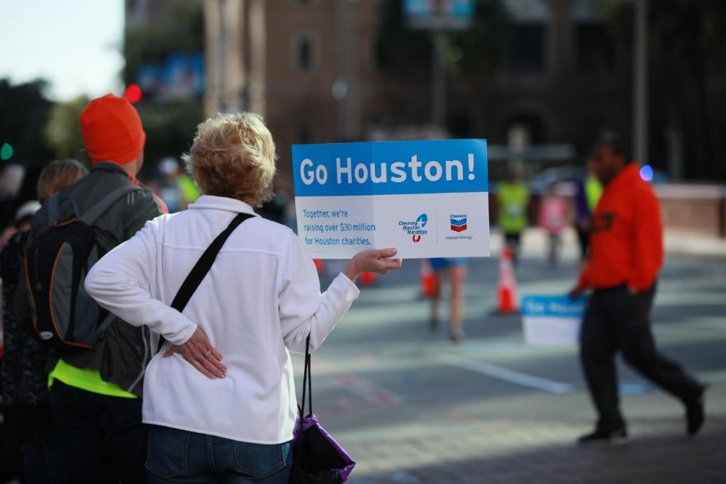 ChevronHouston's tweet photo. We don’t #runHou for the shiny medals. We run to support our local community! Nearly $30 million has been raised for Houston nonprofits through the @Chevron @HoustonMarathon Run for a Reason program. Learn more: https://t.co/ZsPpeAXIfY #RFARHouston https://t.co/cvuZpruu60