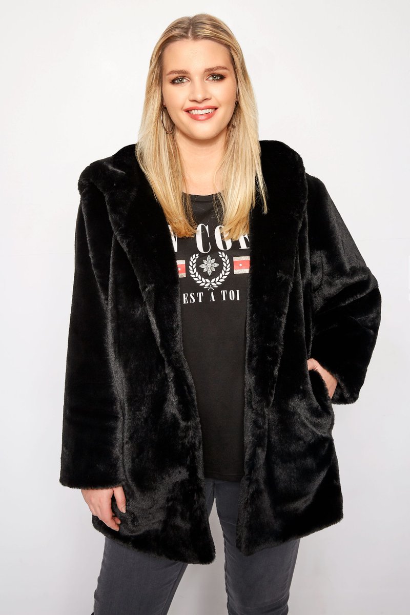 yoursclothing photo