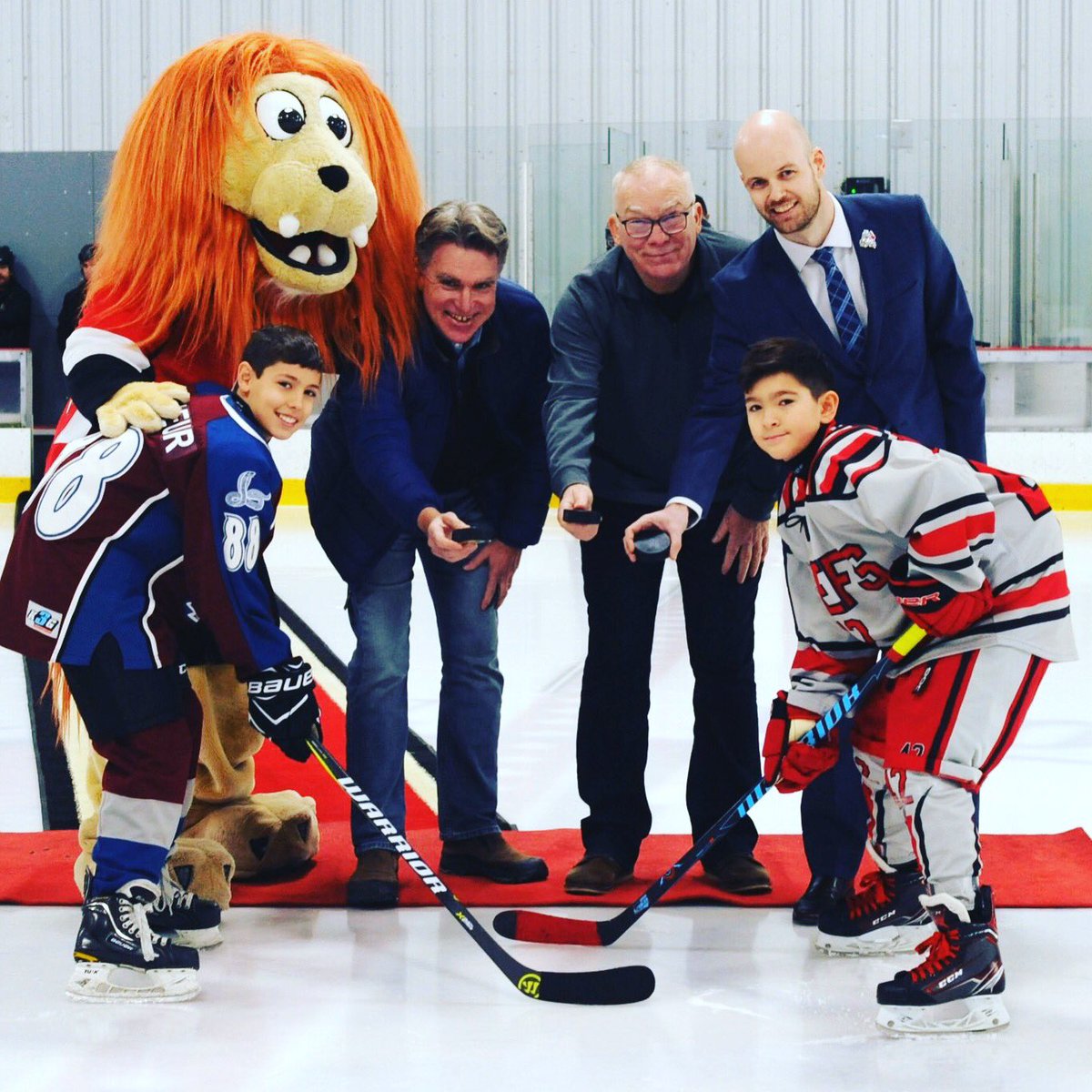Flash back Friday, to U11 Elite Chiefs in Ottawa, OT to compete in the Bell Capital Cup...#gochiefs #promote #develop #excel
.
.
#goctchiefs #ctchiefs #connecticut #chiefs #elitehockey #icehockey #hockey #hockey #travelhockey #bellcapitalcup #ottawa #canada #flashbackfriday #fbf