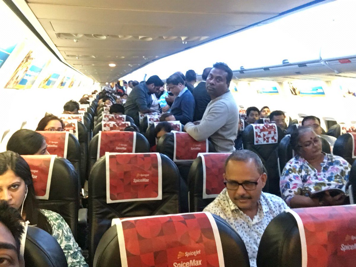 DilseBiraj's tweet photo. @flyspicejet Great service .No Pilots. Flights delayed by hours. Sitting in aircraft from 1hr. #ShameSpiceJet https://t.co/XpnFkvf4f9