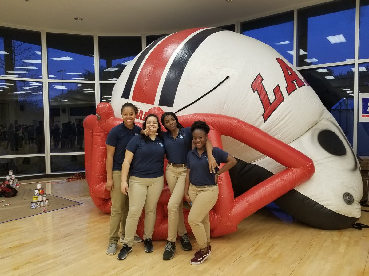 Souper Bowl of Caring! Let's tackle hunger LHS! Support our local HEB, Randalls, and Kroger stores in eliminating hunger in our Houston community.
#Lamarproud