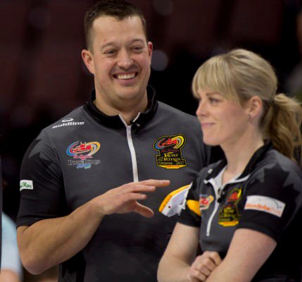 Time to bounce back!  Team North America trails the World but it's a new day in Vegas.  <a href="/BennyHeebz/">Ben Hebert</a> and <a href="/02ginger/">Dawn McEwen OLY</a> team up for mixed doubles on TSN at 9:30 a.m. MT. Check all the lineups here: tsn.ca/2019-continent… #ContCup2019