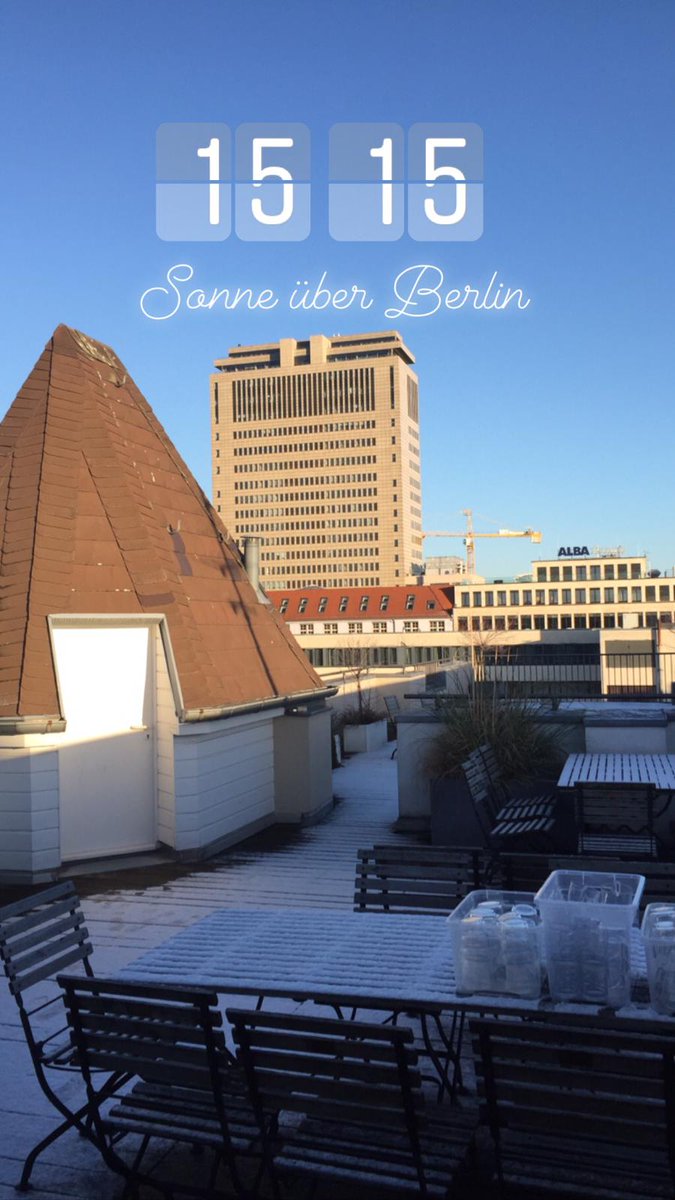 Wir freuen uns über einen #sonnigen Tag und treffen bereits Vorbereitungen für unseren #Neujahresempfang heute #Abend. Wir sind gespannt und wünschen Ihnen ein schönes Wochenende!