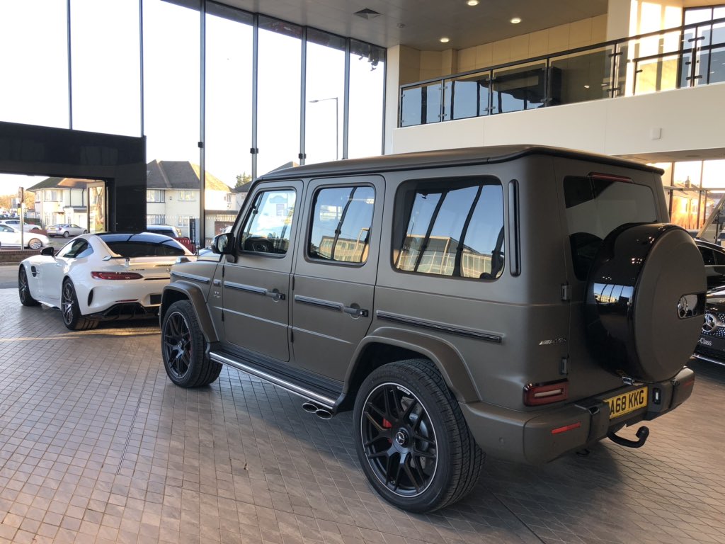 Vertu Mercedes Slough tweet media