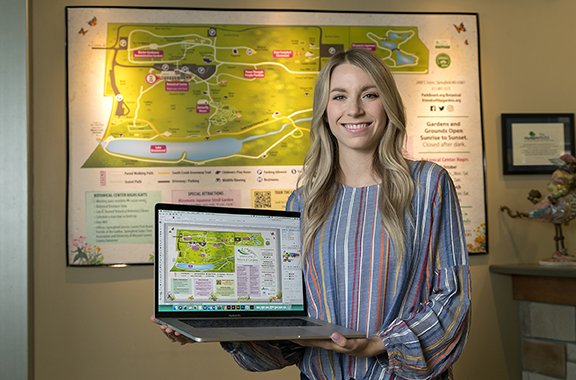 CityofSgf's tweet photo. Employee Spotlight: Brittney Bywater, Graphic Production Assistant, @TheParkBoard 

"Graphic design is a powerful communication tool."

Read Brittney's full profile at https://t.co/J9PwKA8IoR https://t.co/wm7VVSHA87