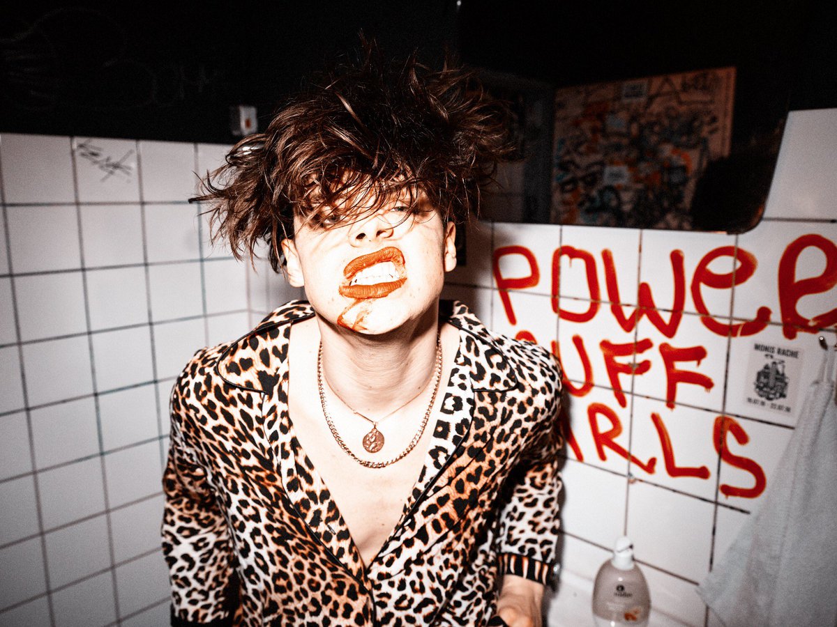 can i b ur power puff girl ? 💋🖤