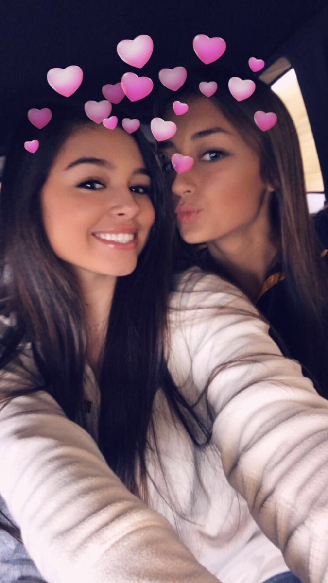 LydiaBowers14's tweet photo. Happy birthday ari!! I miss my wheezy buddy and these mems love you💕💕 @achristiansen22 https://t.co/7uwCZvCLRN
