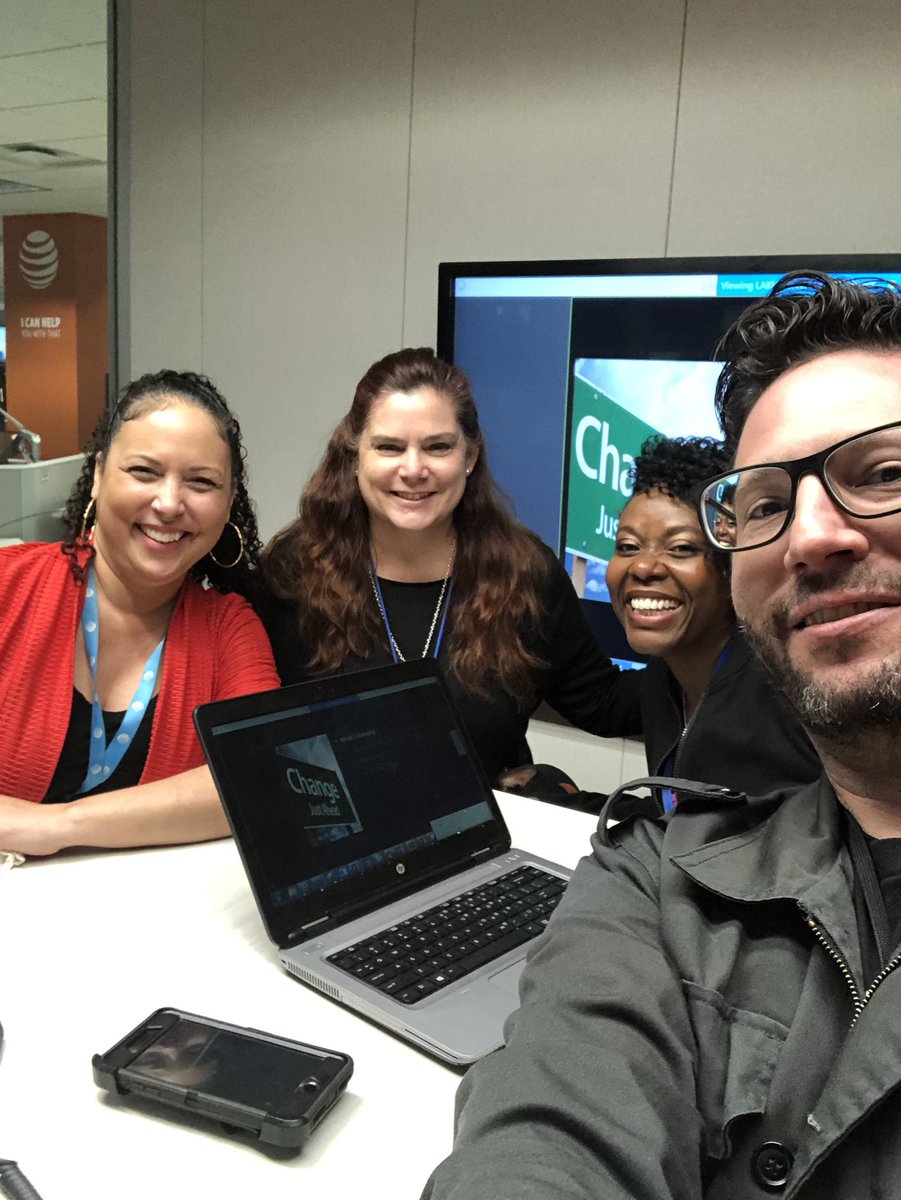 ReginaValdivi1's tweet photo. Ready for the all team #TUTLife call 💯🎉🌟 https://t.co/ZcUFc01WQJ