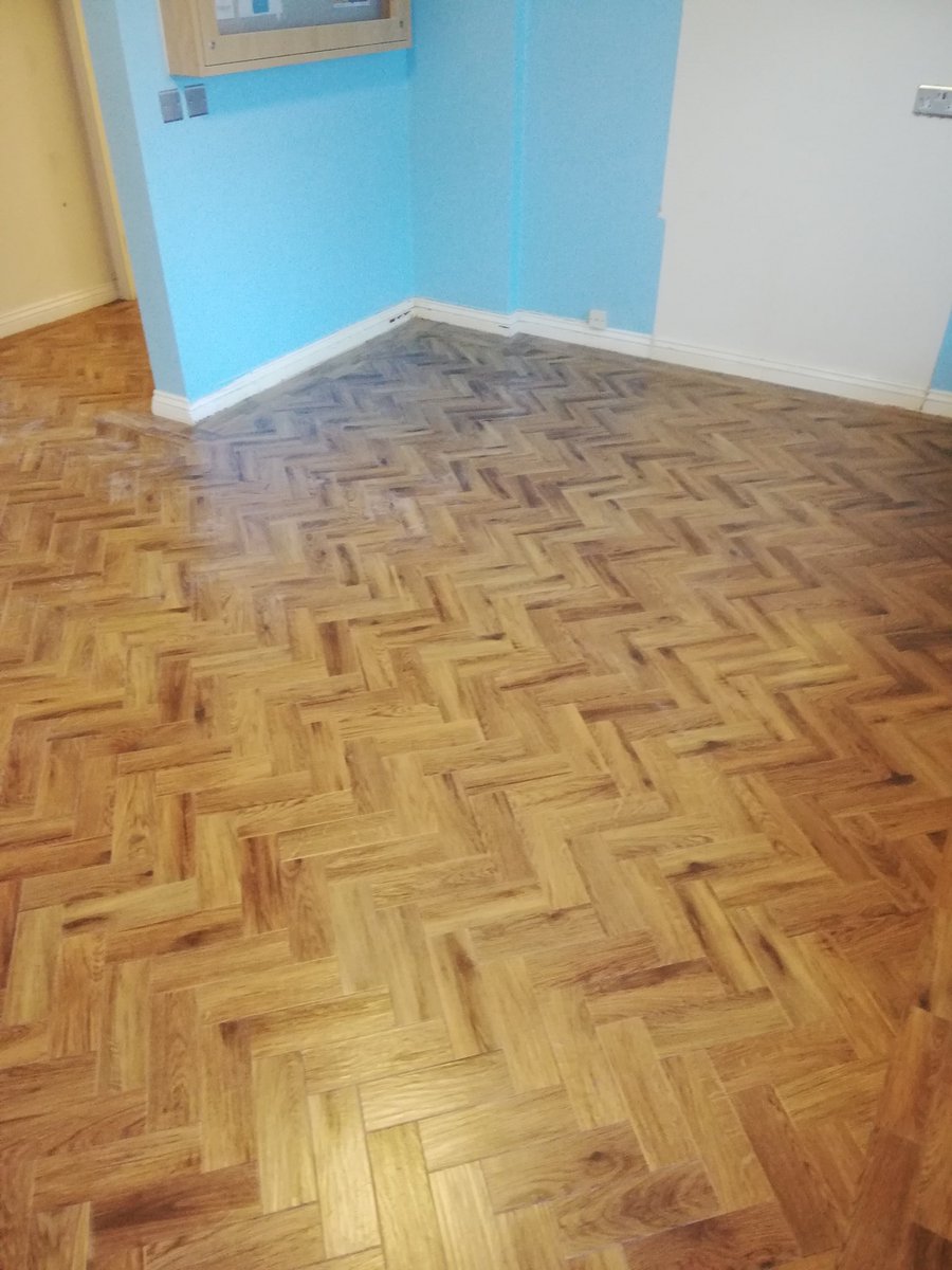 M2Flooring's tweet image. Karndean parquet install