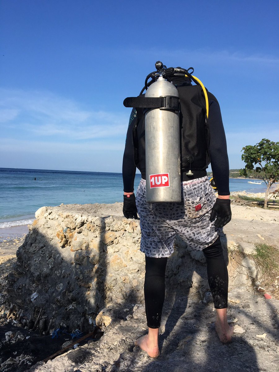 Allcapsstore tweet media