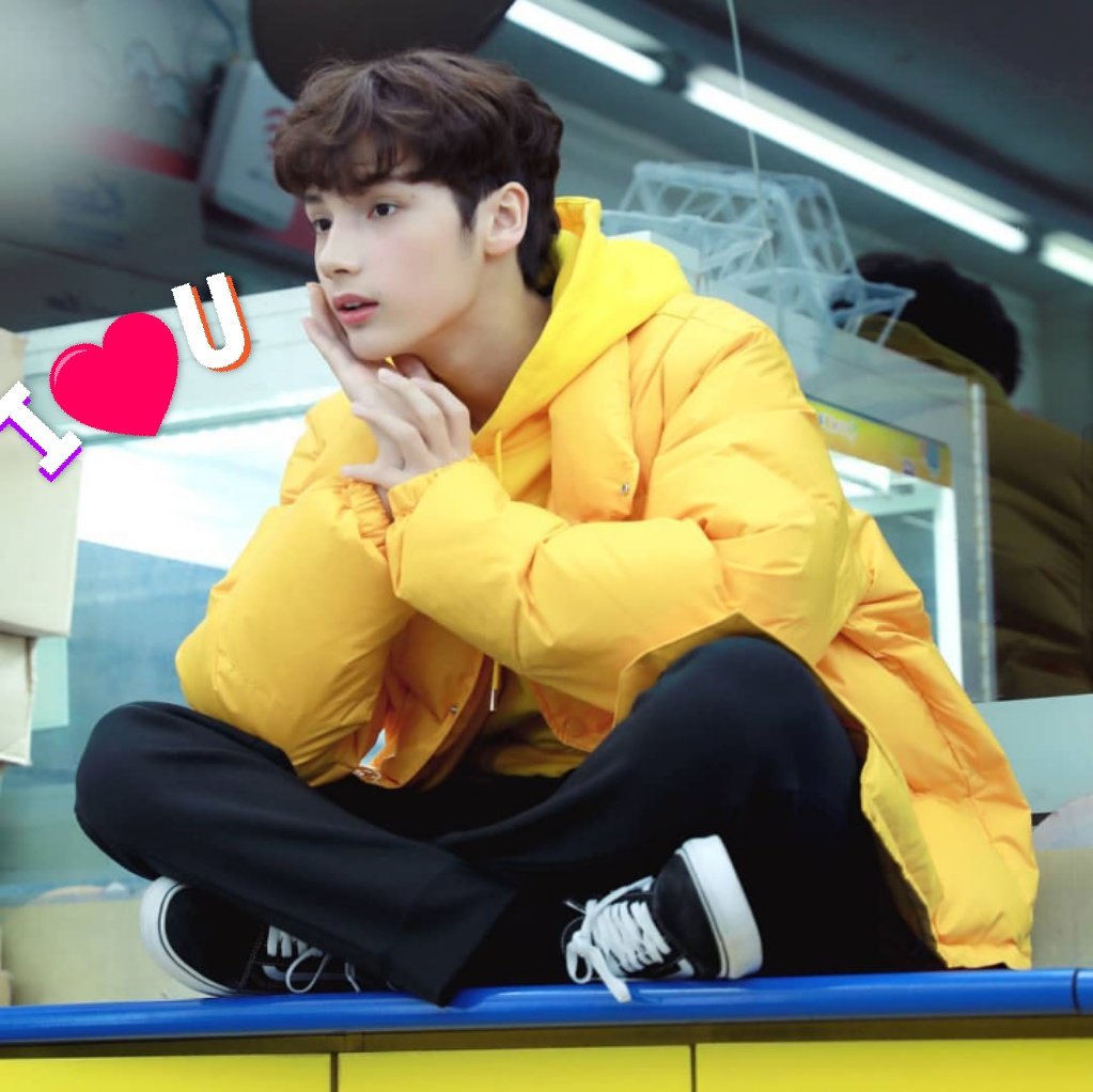 D4ILYJW00's tweet photo. Tava pensando aqui no Kai e...
GENTE, CANCELA AS FANFIC!! ELE VAI ENTENDER TUDOOO!! GENTE CANCELAAAAAAAAAAAAAAA (Tô brincando KKKKKK) @TXT_bighit https://t.co/9A8rc8I00I