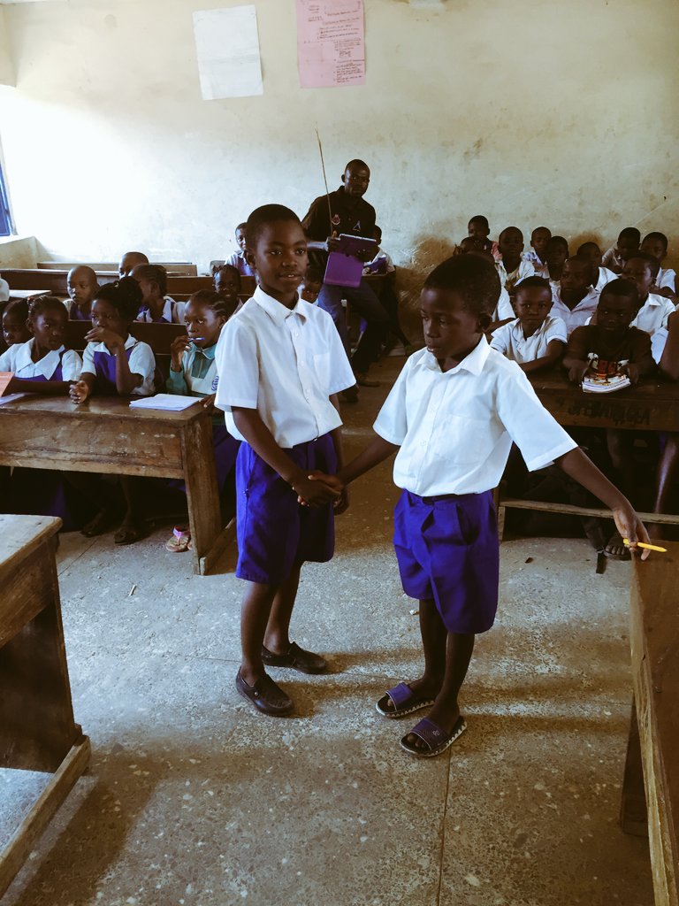 Ukung_Alawa's tweet photo. Psssssssssssssssss! 
Allow me to brag
I organized for my small town OBUDU in Cross River State a first ever Spelling Bee competition and Brah! 
These kids were wonderful. 
Next stop is opening our book club and I'm here for it.
Meet our contestants and winners. https://t.co/K86rvguFli