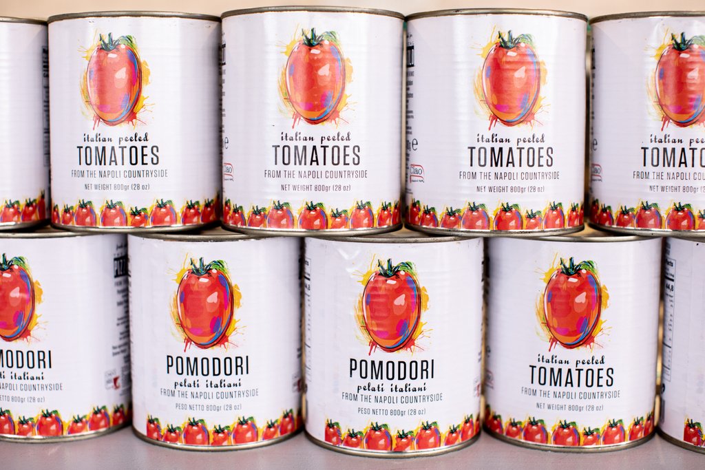 Say hello to our favorite fruit! But, you probably knew this already! Happy Friday! #iOLO