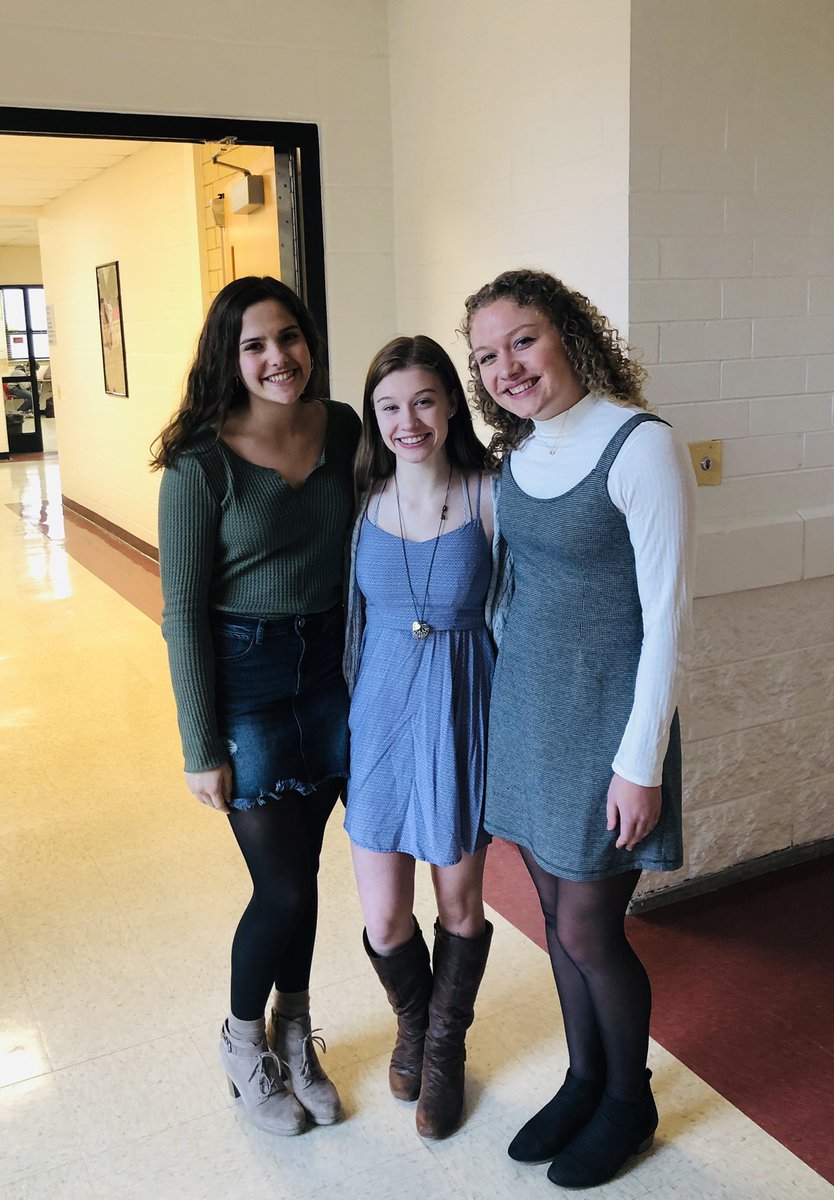 GrantDanceTeam's tweet image. Fancy Friday Feeling Fierce for #SectionalsWeek #LoveThisTeam